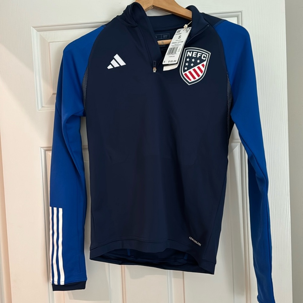 ⚽️ women’s size small NEFC soccer club long sleeve zip NWT ⚽️ adidas